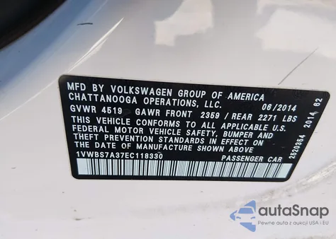 2014 Volkswagen Passat 1.8T Sport z USA, uszkodzony, nr VIN 1VWBS7A37EC118330